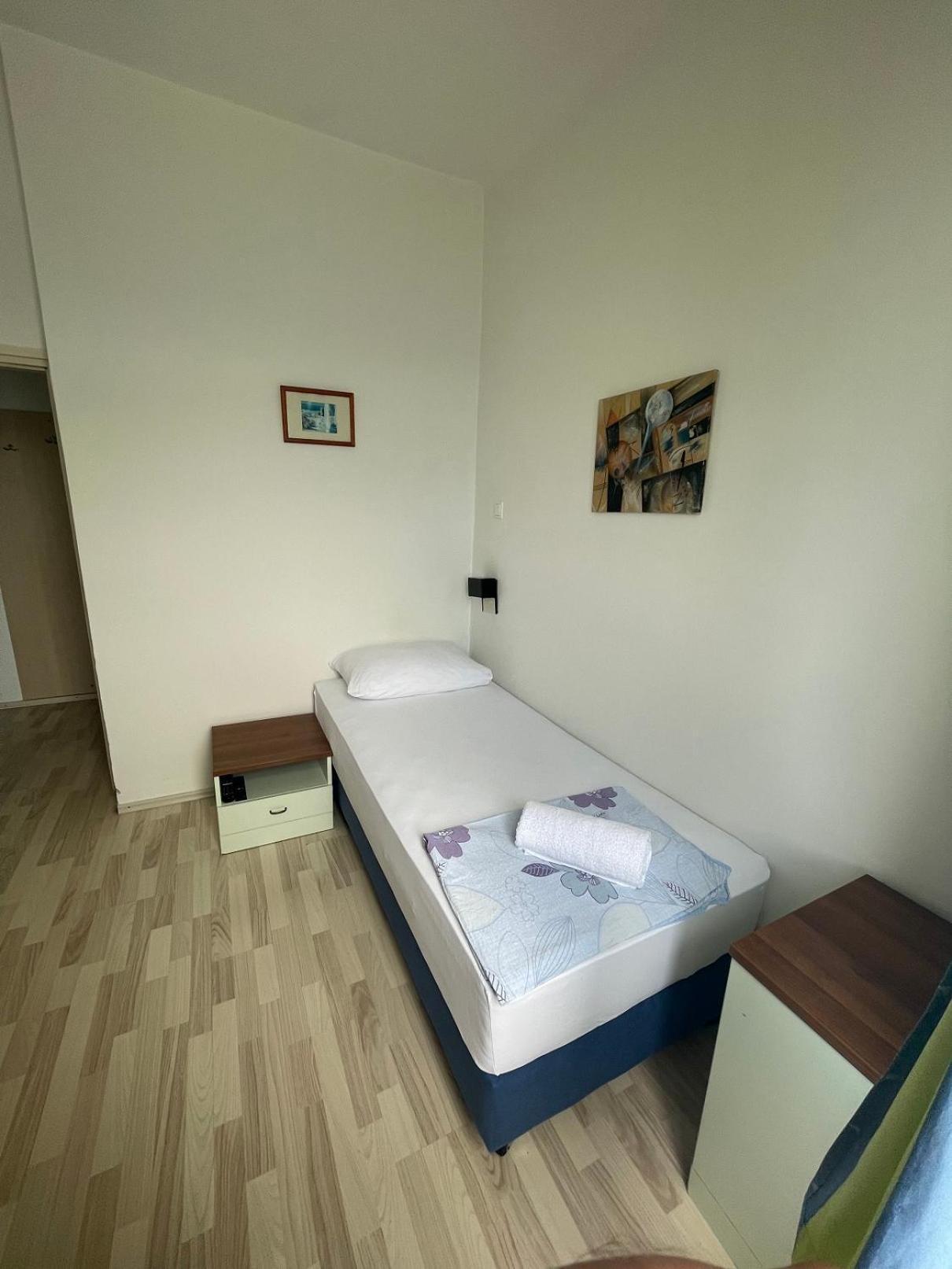 Bed&Breakfast Villa Eva Omišalj Exteriör bild