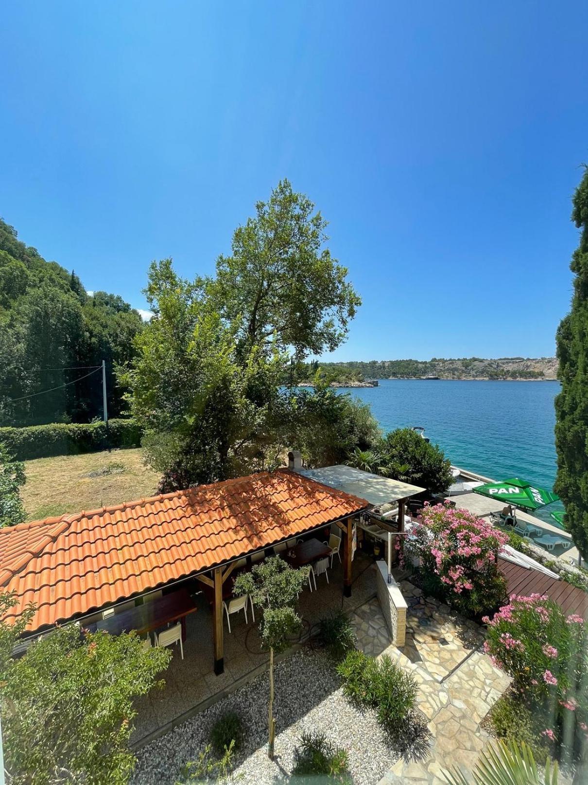 Bed&Breakfast Villa Eva Omišalj Exteriör bild