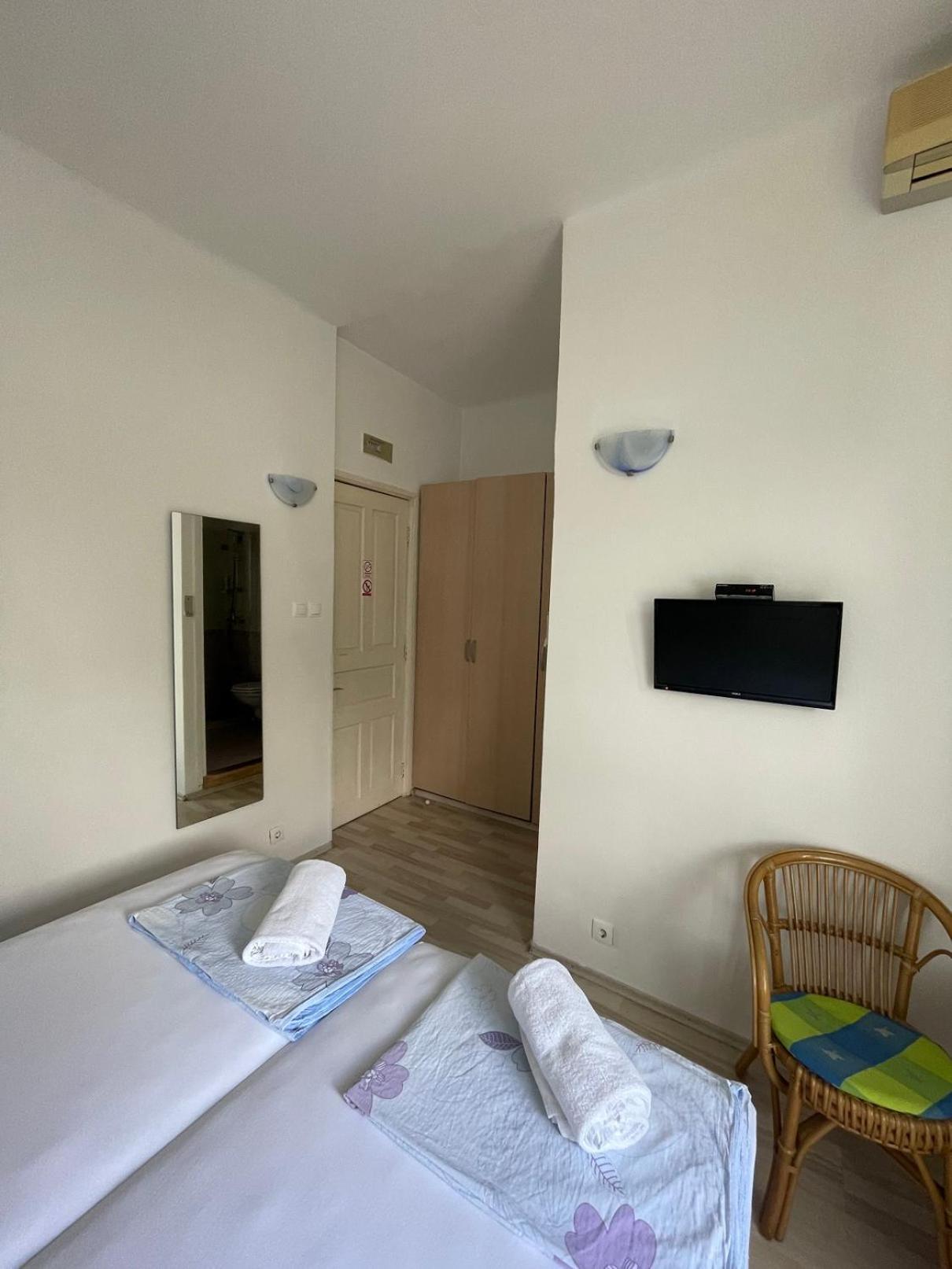 Bed&Breakfast Villa Eva Omišalj Rum bild