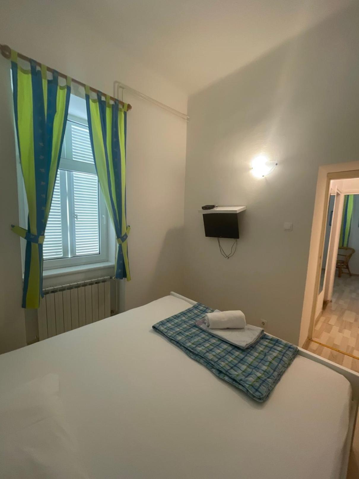 Bed&Breakfast Villa Eva Omišalj Rum bild