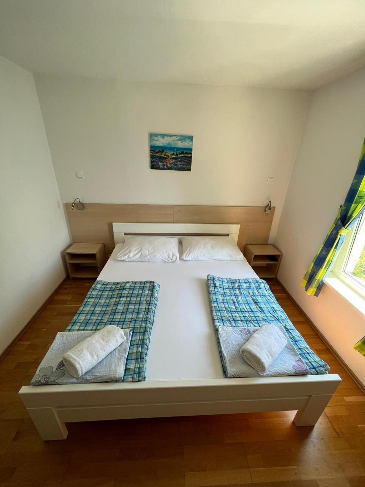 Bed&Breakfast Villa Eva Omišalj Rum bild